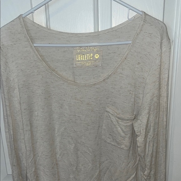 LILLY PULITZER LUXLETIC Long Sleeve Top Medium - Picture 3 of 7